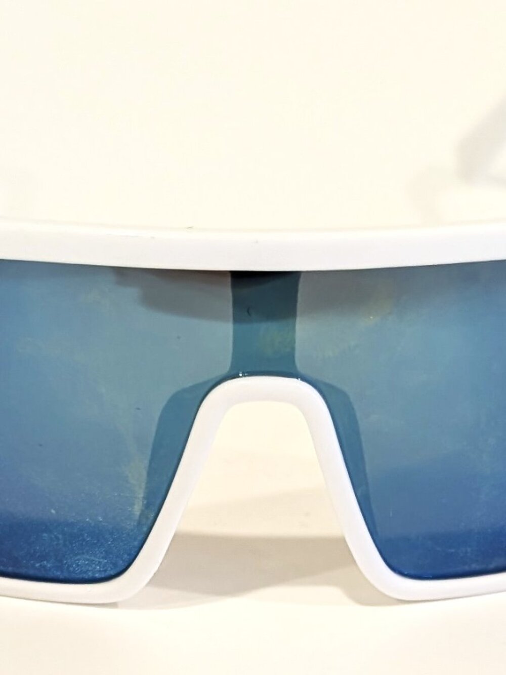 Foster Grant White Shield Sunglasses Blue Mirrored Lens Sport Blade New no tags